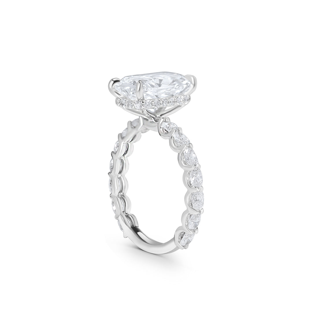  Cushion Diamond Ring