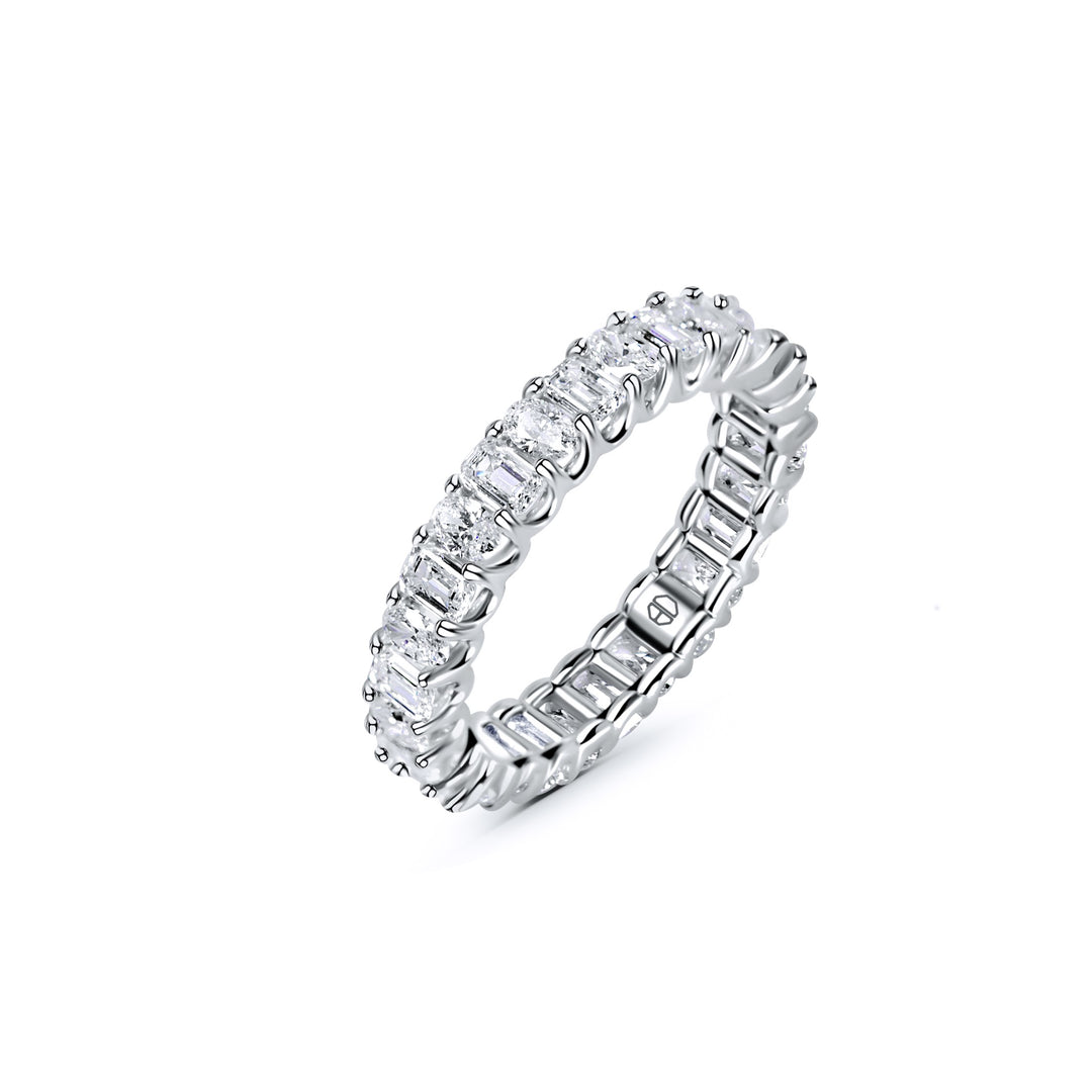 Oval Emerald Eternity Band